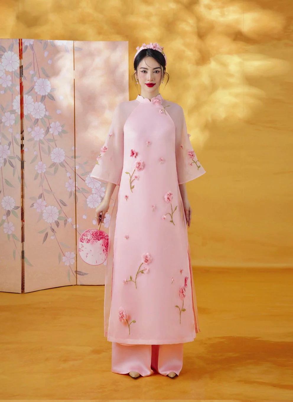 Áo dài Cẩm Tú