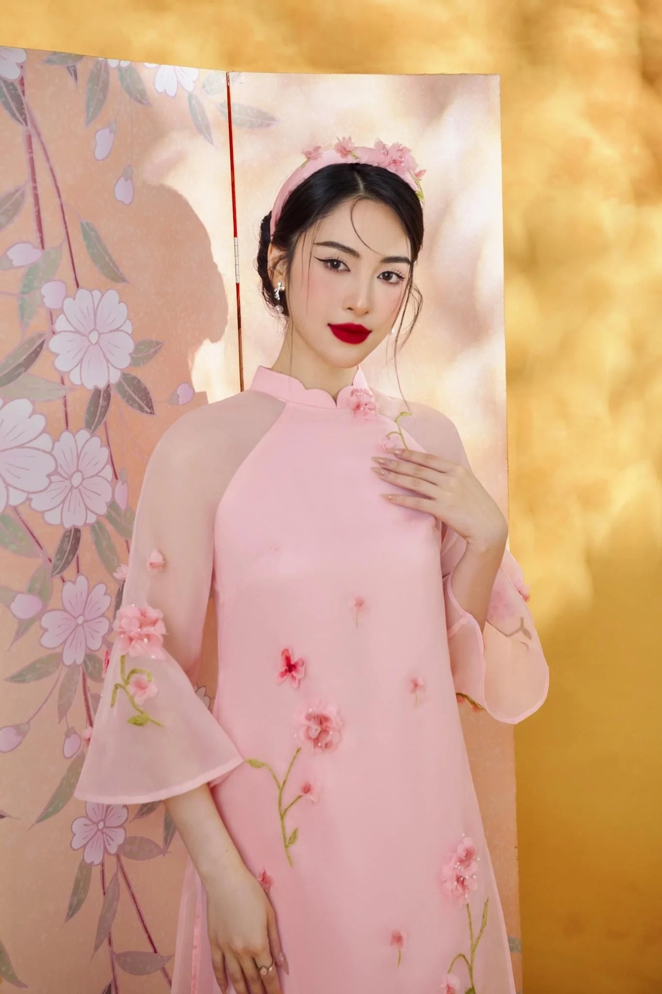 Áo dài Cẩm Tú